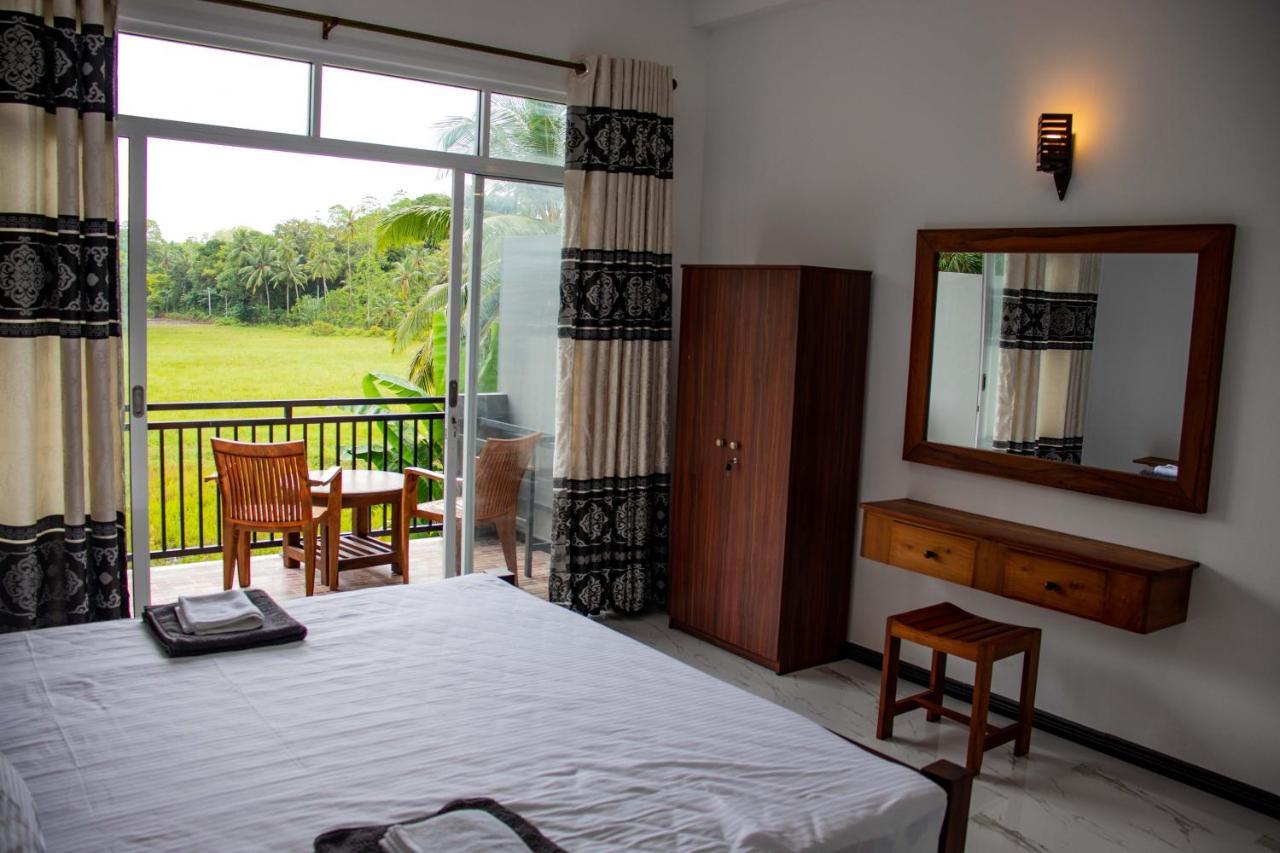 Sri Villa Rest Хіккадува Екстер'єр фото