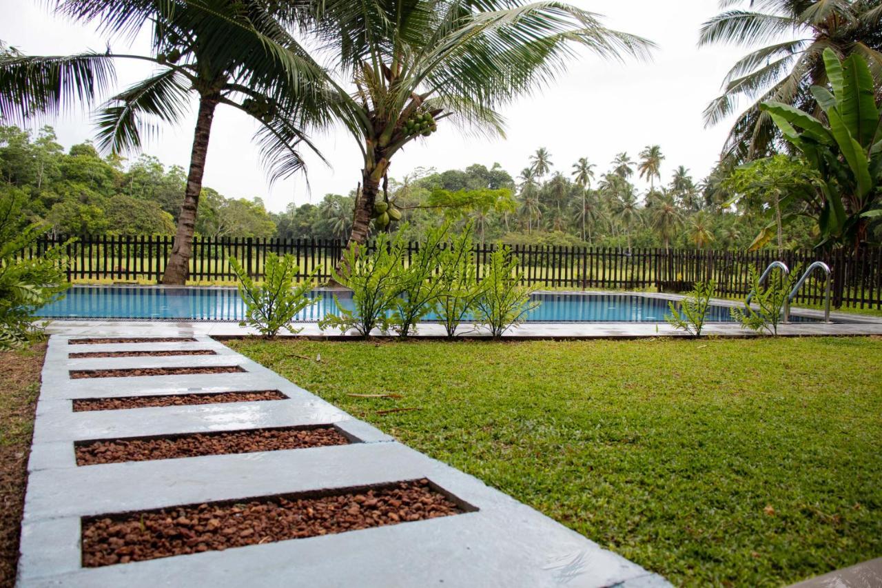 Sri Villa Rest Хіккадува Екстер'єр фото