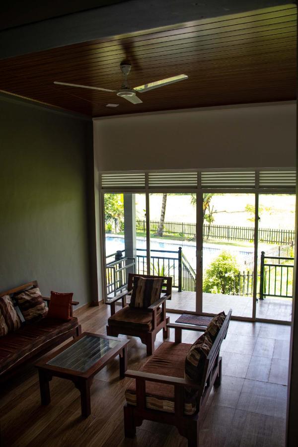 Sri Villa Rest Хіккадува Екстер'єр фото